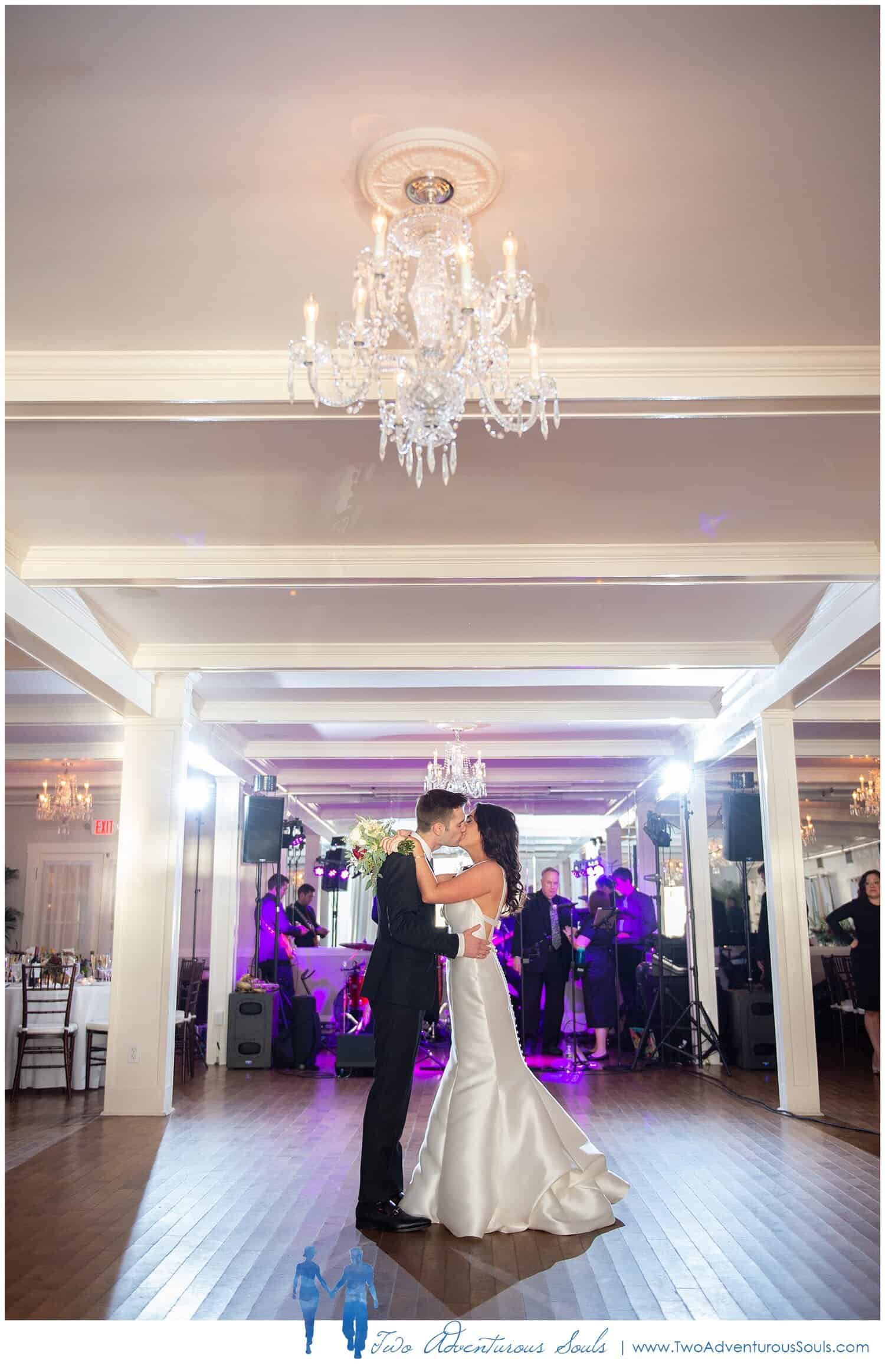 6 MaineWeddingPhotographers2CNonantumResortWeddingPhotographers2CTwoAdventurousSouls 100519 0045