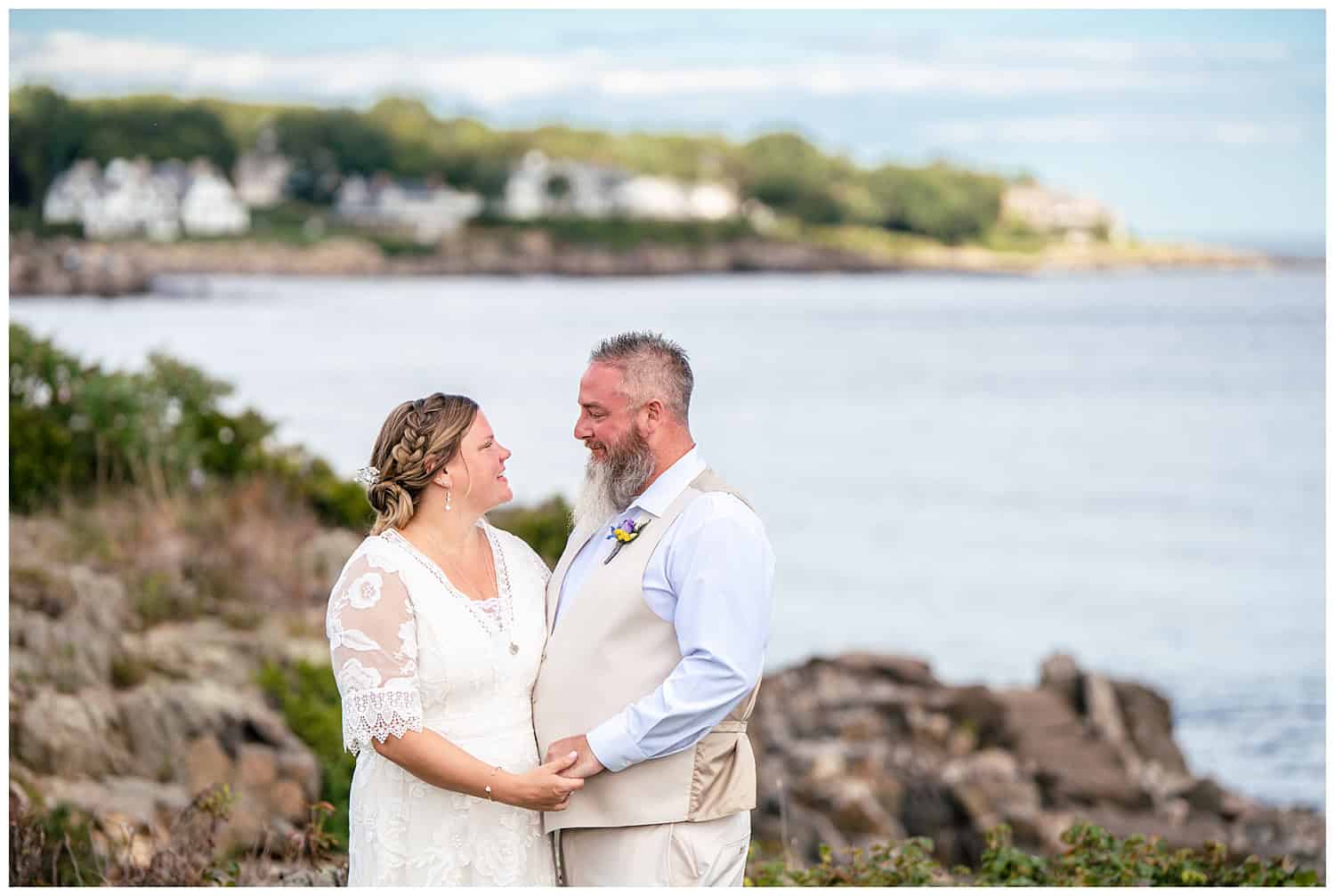 Stage Neck Inn Wedding captured by York Maine wedding photographers, Two Adventurous Souls