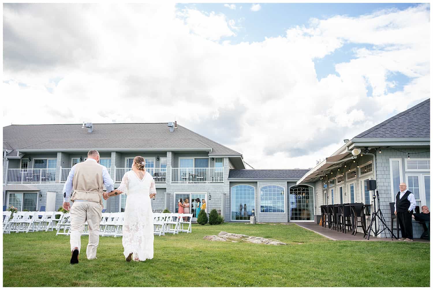 Stage Neck Inn Wedding captured by York Maine wedding photographers, Two Adventurous Souls