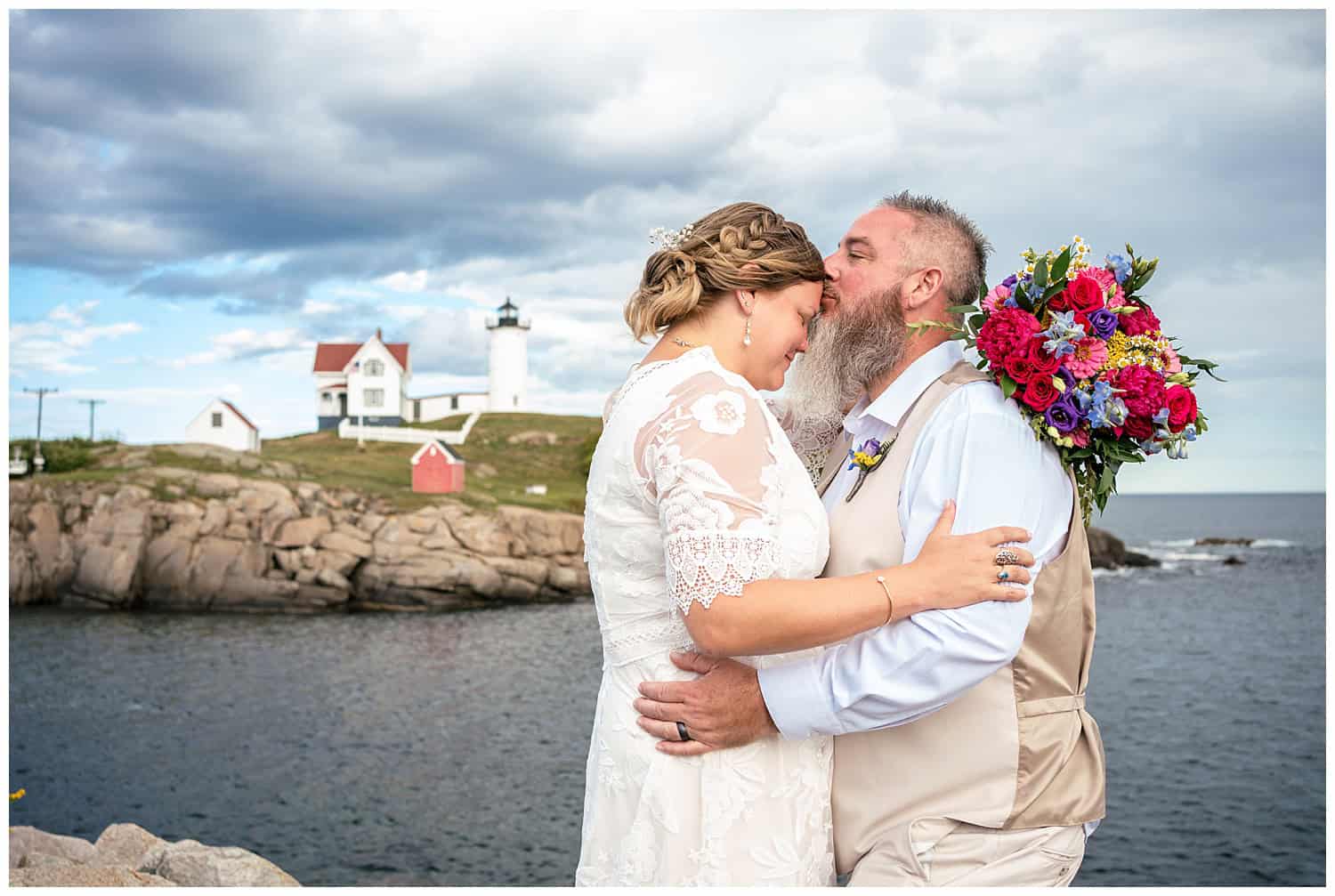 Stage Neck Inn Wedding captured by York Maine wedding photographers, Two Adventurous Souls