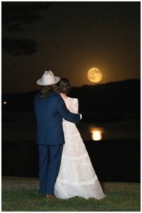 Phippsburg Maine Wedding Photographers 1774 Inn Wedding Photos Two Adventurous Souls 101924 0056