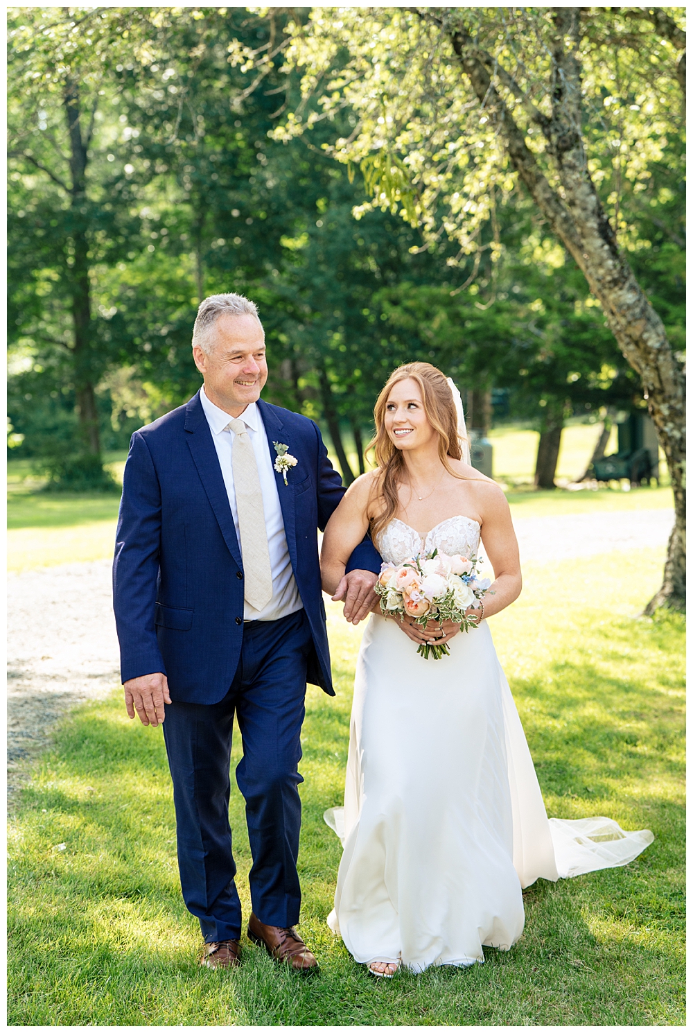 The Wiscasset White House wedding, Wiscasset Maine Wedding Photographers,