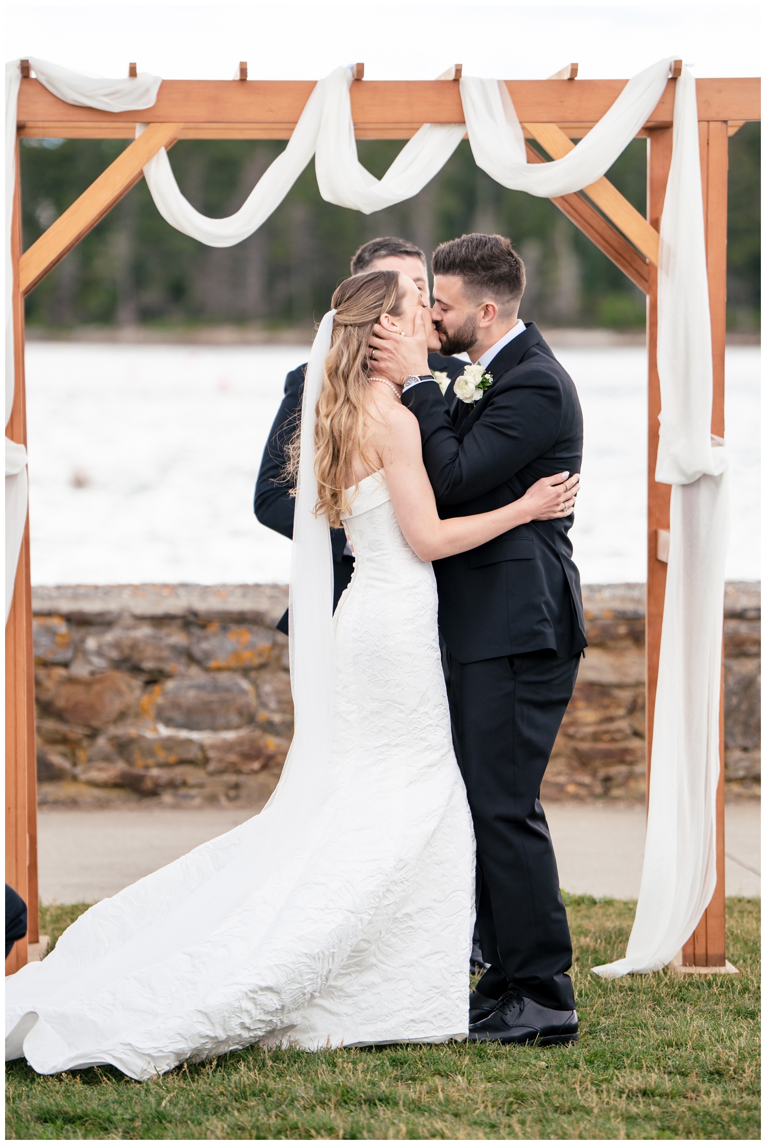 Sebasco Harbor Resort Wedding Photographers Capture the ceremony on the lawn