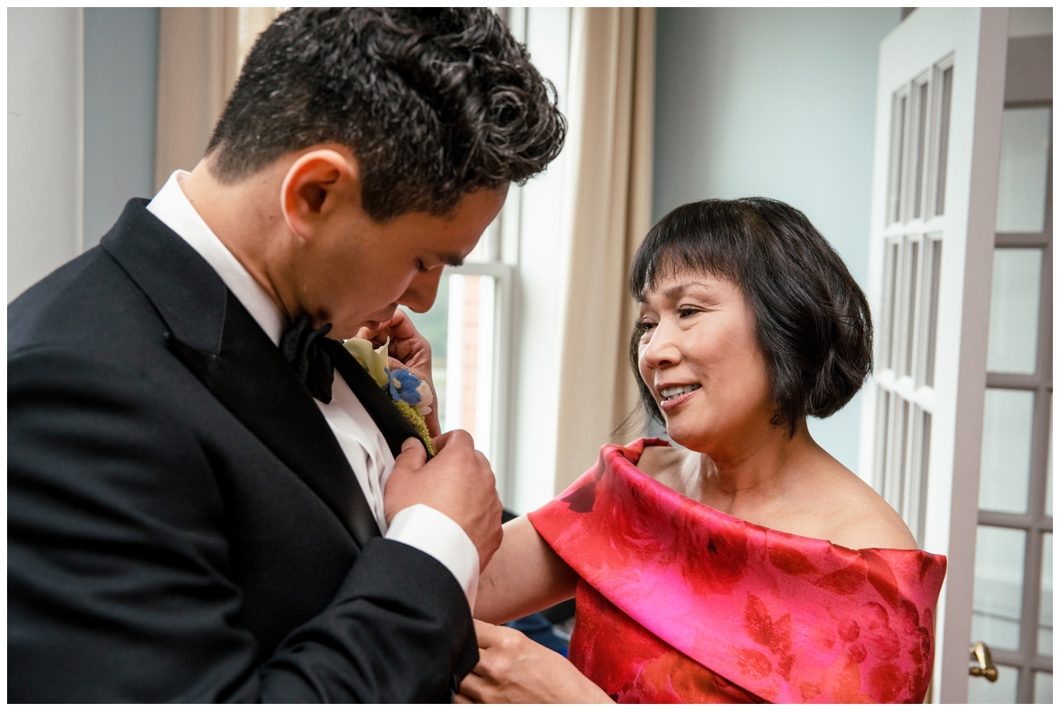 SMCC Wedding Photographers capture a Southern Maine Community College Wedding on a misty summer day. Two Adventurous Souls