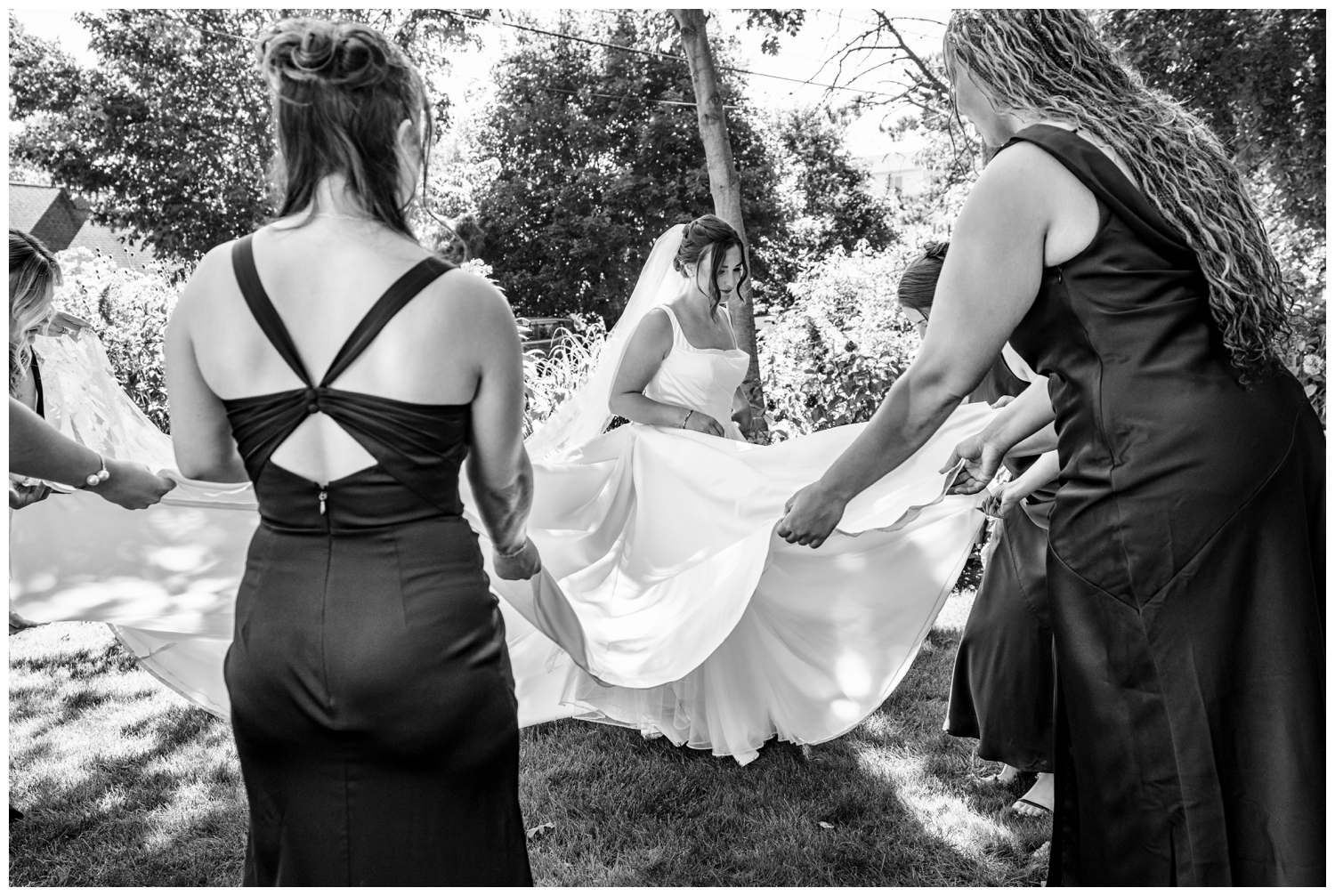 Abanakee Club Wedding in Biddeford Pool, Captured by Abanakee Club Wedding Photographers - Two Adventurous Souls