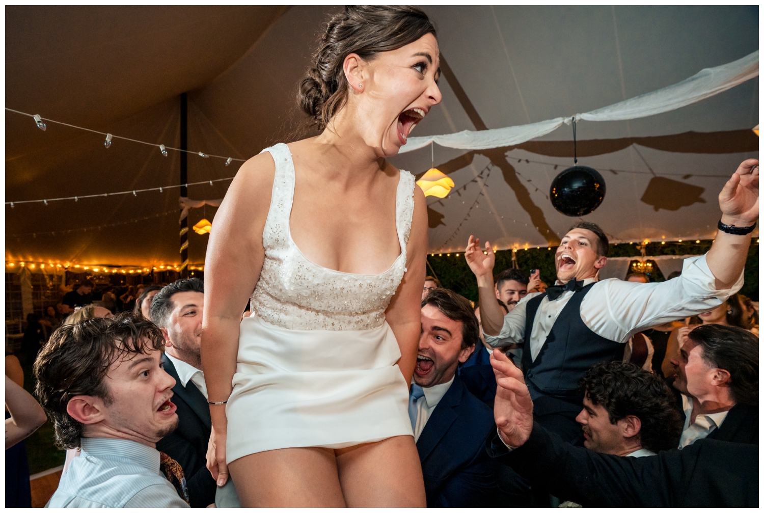 Abanakee Club Wedding in Biddeford Pool, Captured by Abanakee Club Wedding Photographers - Two Adventurous Souls